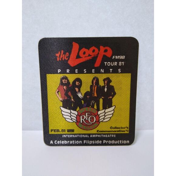 Reo Speedwagon Hi Infidelity 1981 World Tour Cloth Backstage Pass Band Photo - Picture 3 of 3